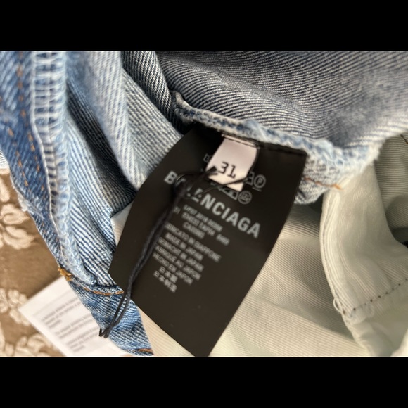 Brand new BALENCIAGA mens jeans - Picture 5 of 9